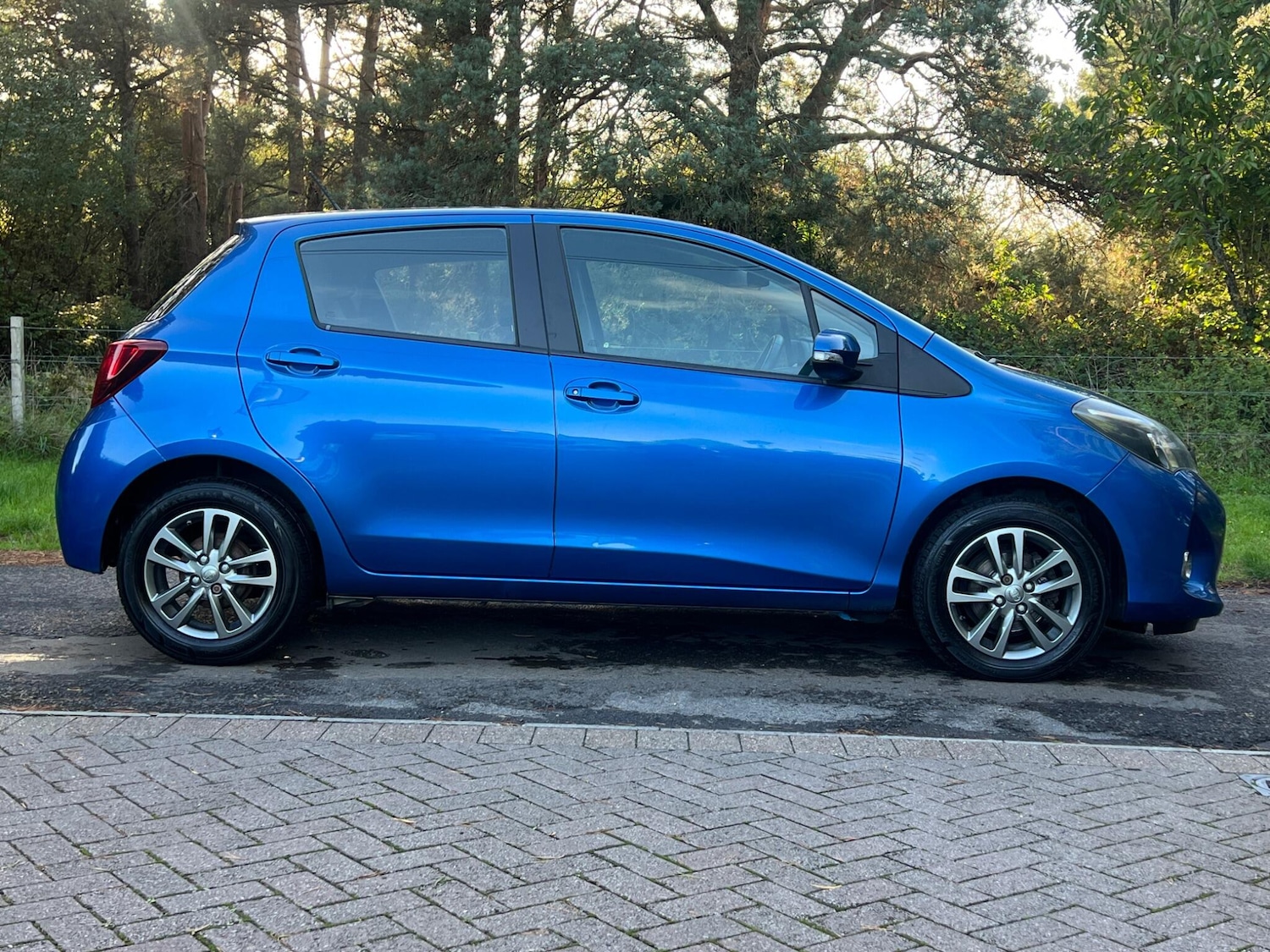 Used Toyota Yaris 2015 for sale - 76953945: Photo 6