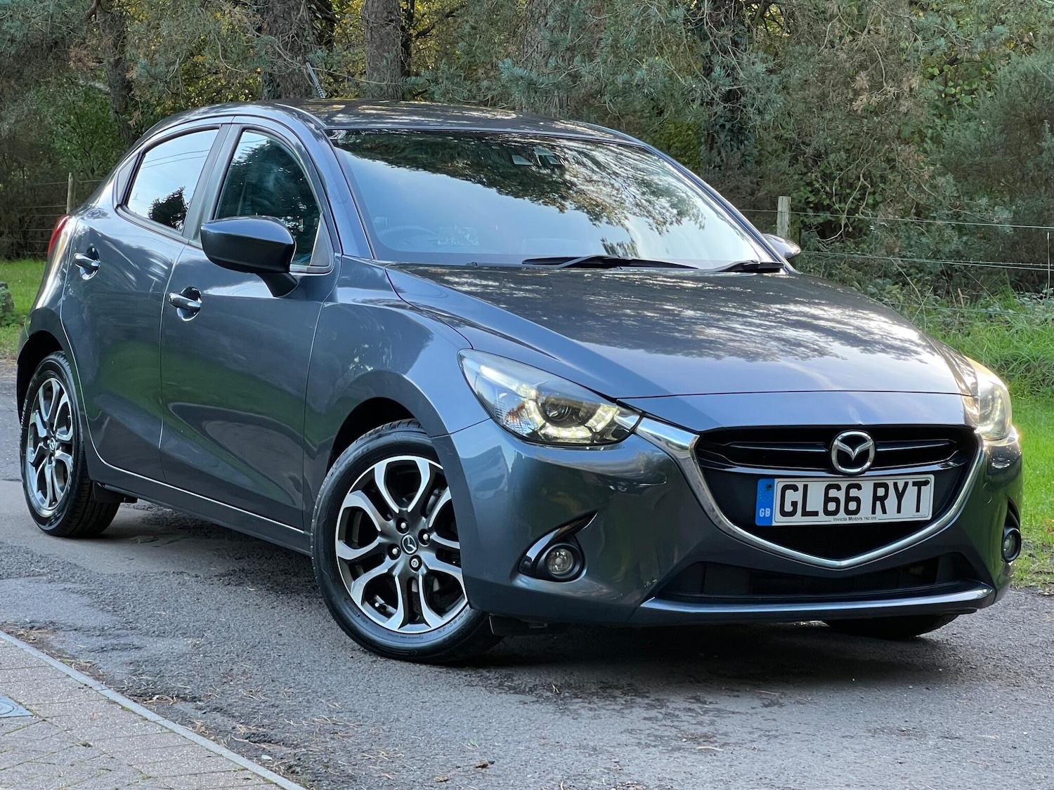 Used Mazda Mazda2 2016 for sale - 76953240: Photo 14