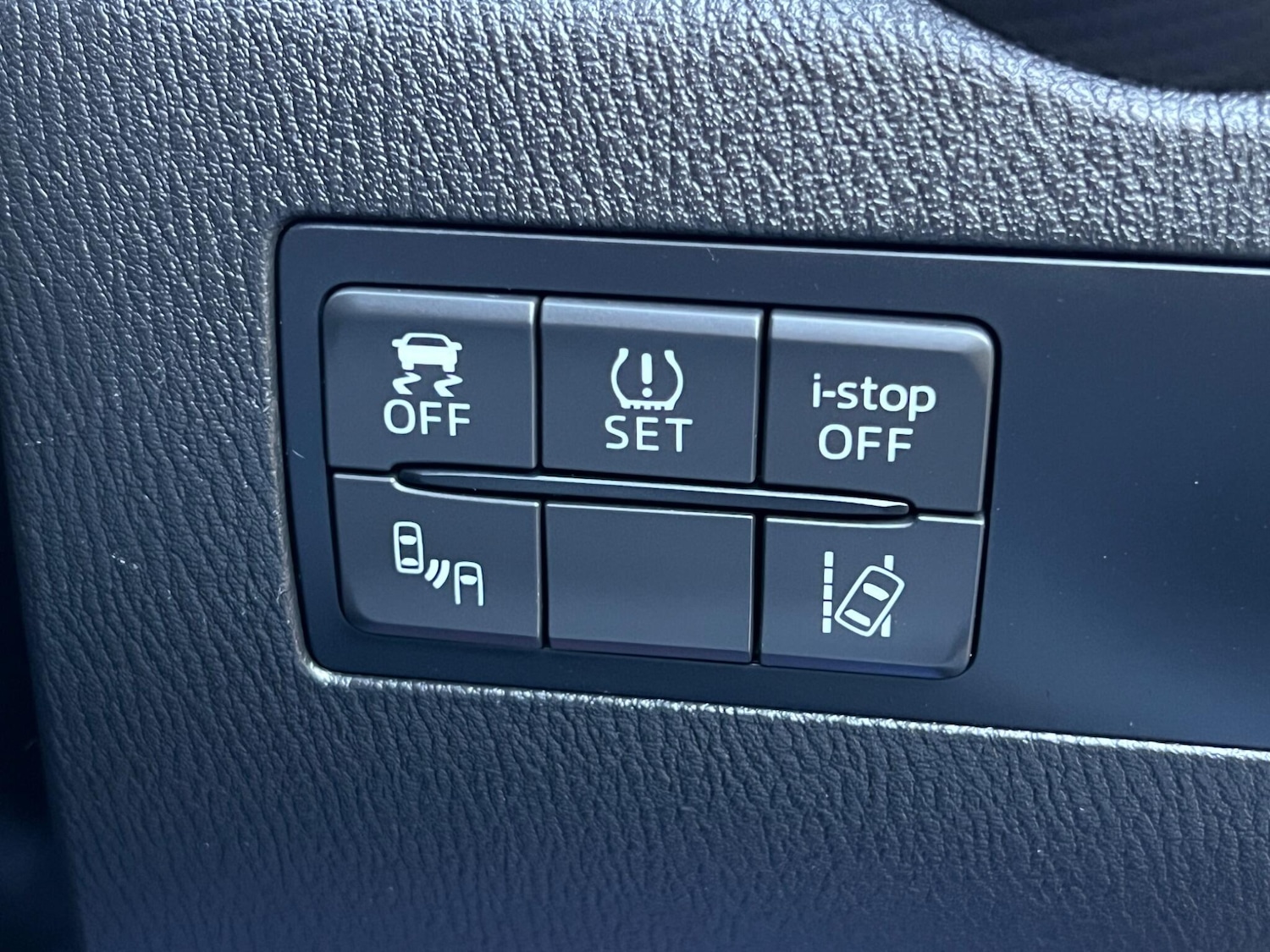 Used Mazda Mazda2 2016 for sale - 76953240: Photo 36