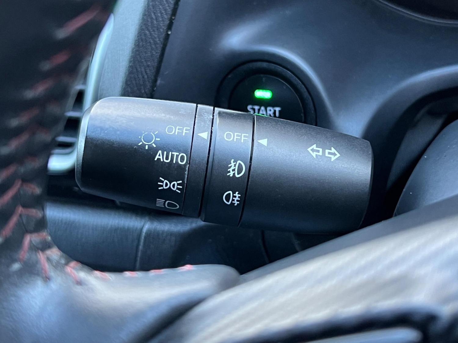 Used Mazda Mazda3 2014 for sale - 77440960: Photo 33