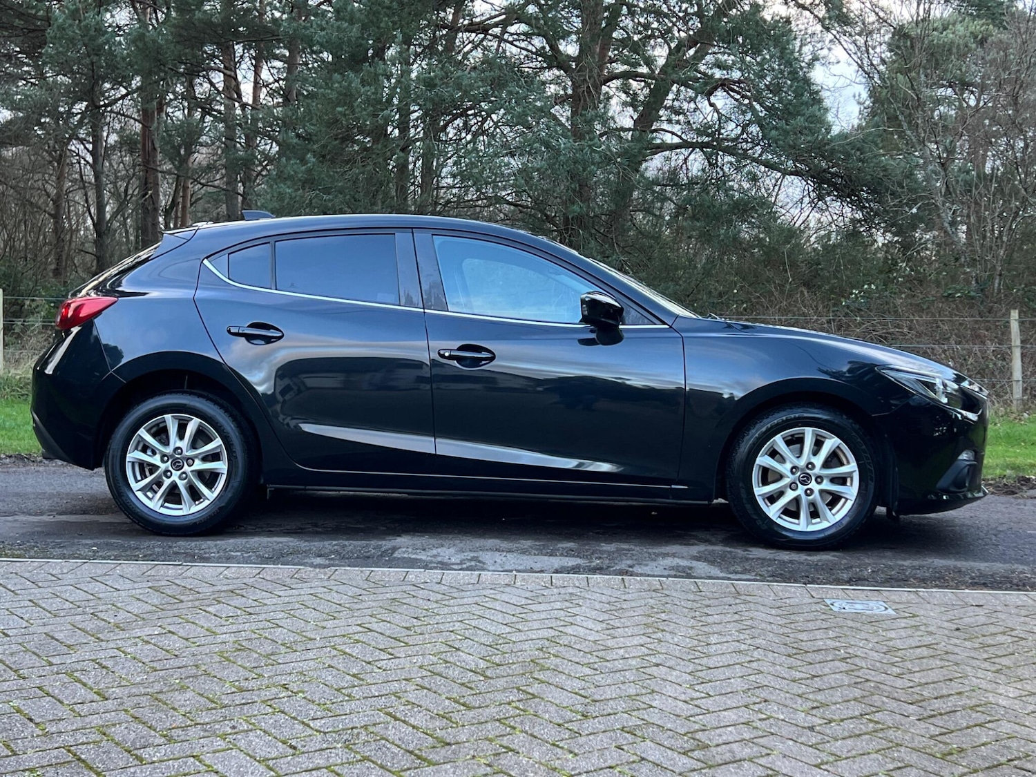 Used Mazda Mazda3 2014 for sale - 77440960: Photo 6