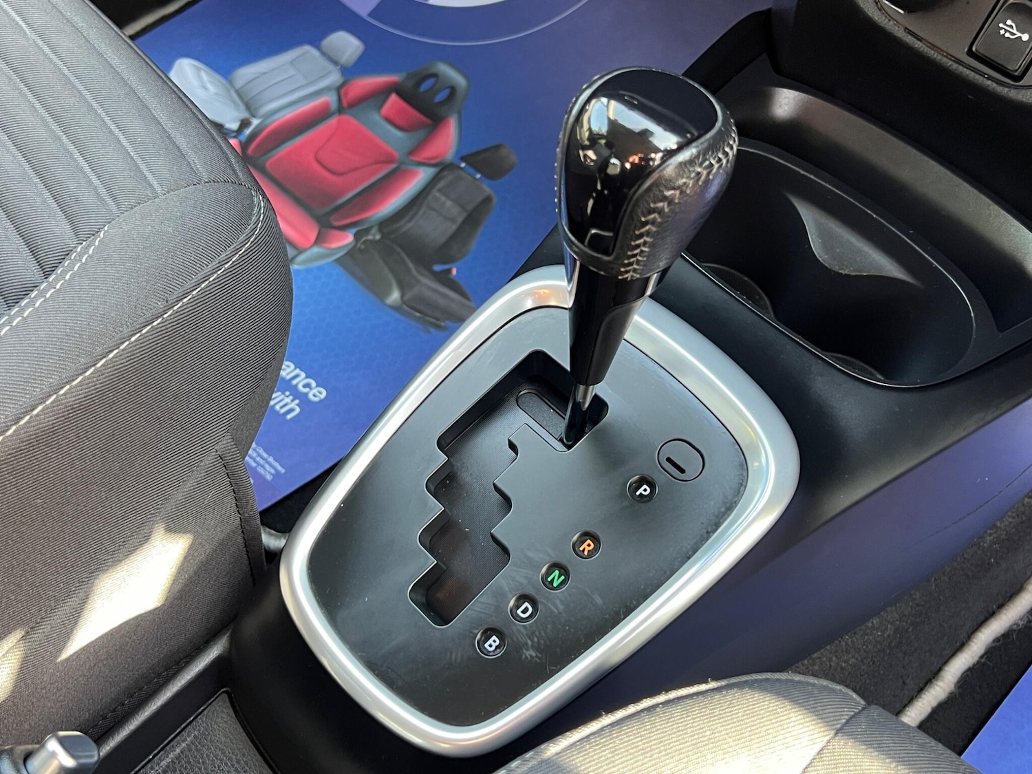 Used Toyota Yaris 2017 for sale - 78170192: Photo 3