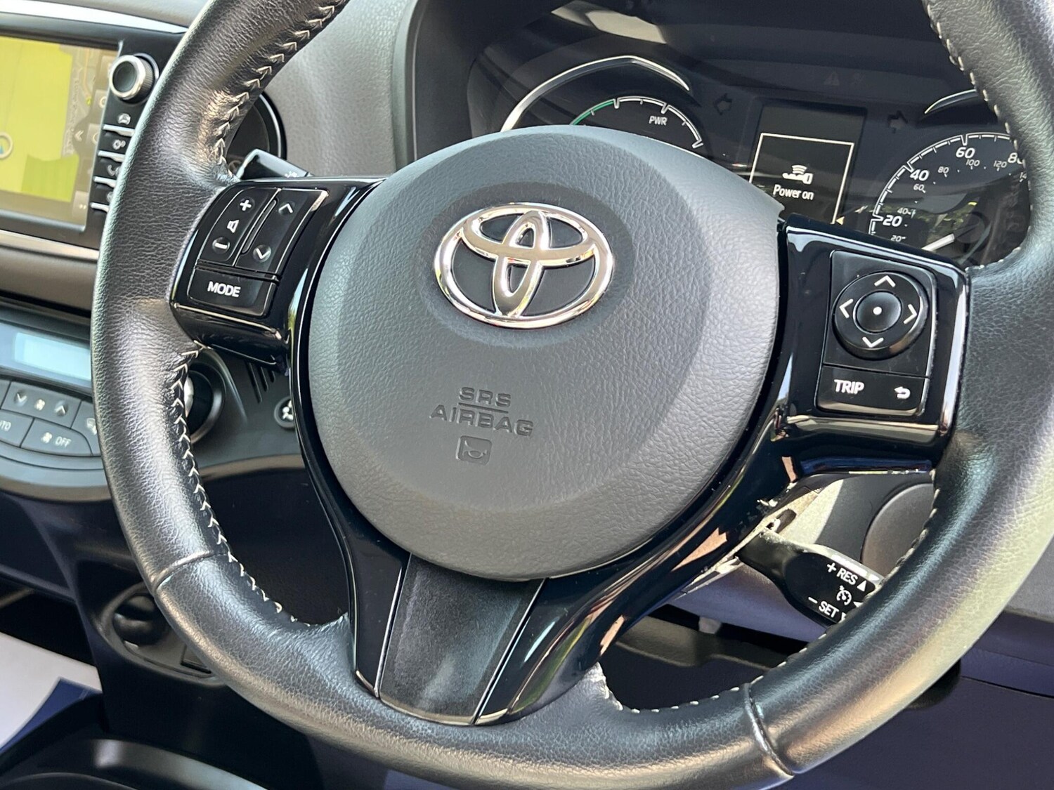 Used Toyota Yaris 2017 for sale - 78170192: Photo 36