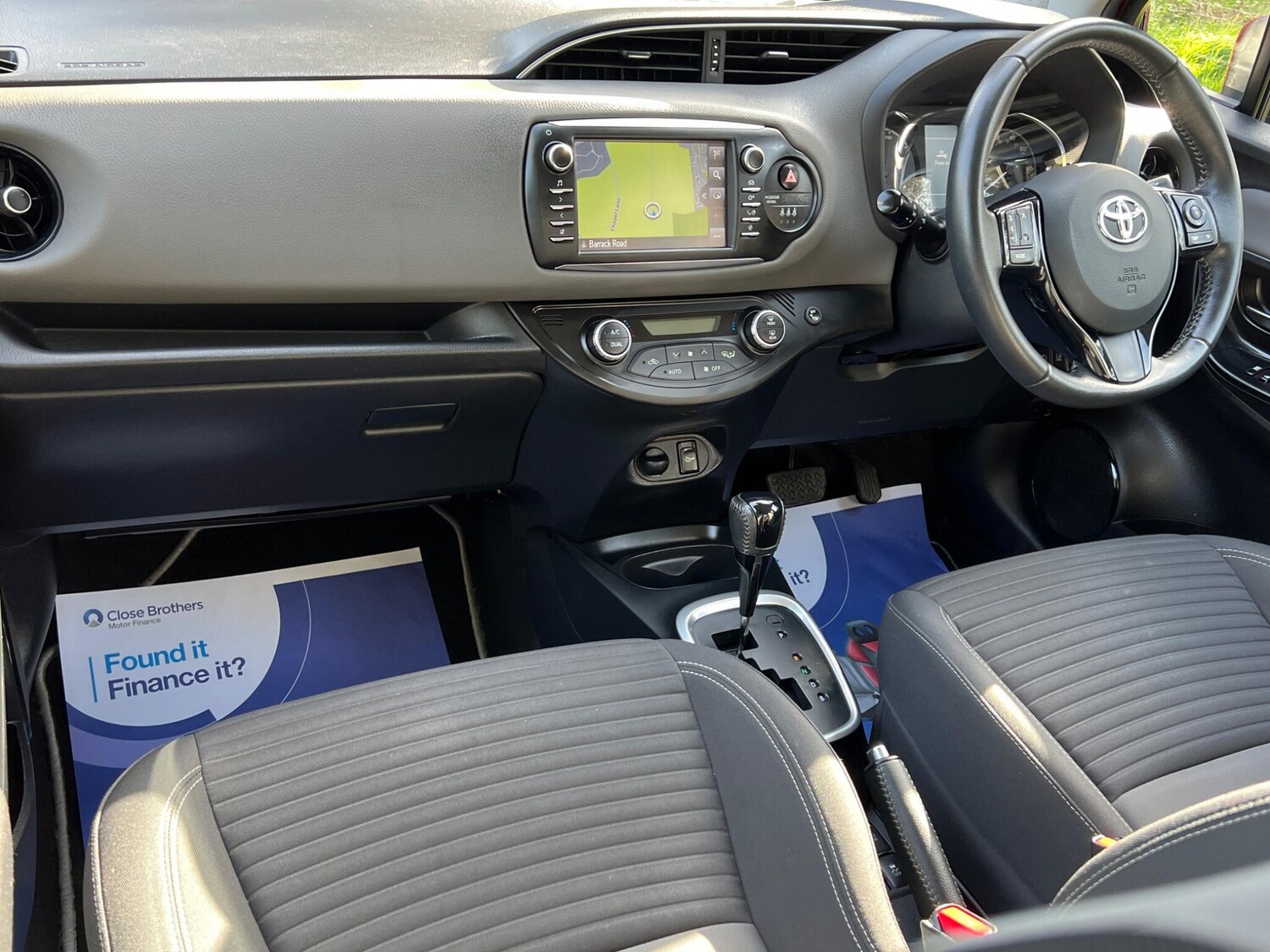 Used Toyota Yaris 2017 for sale - 78170192: Photo 44