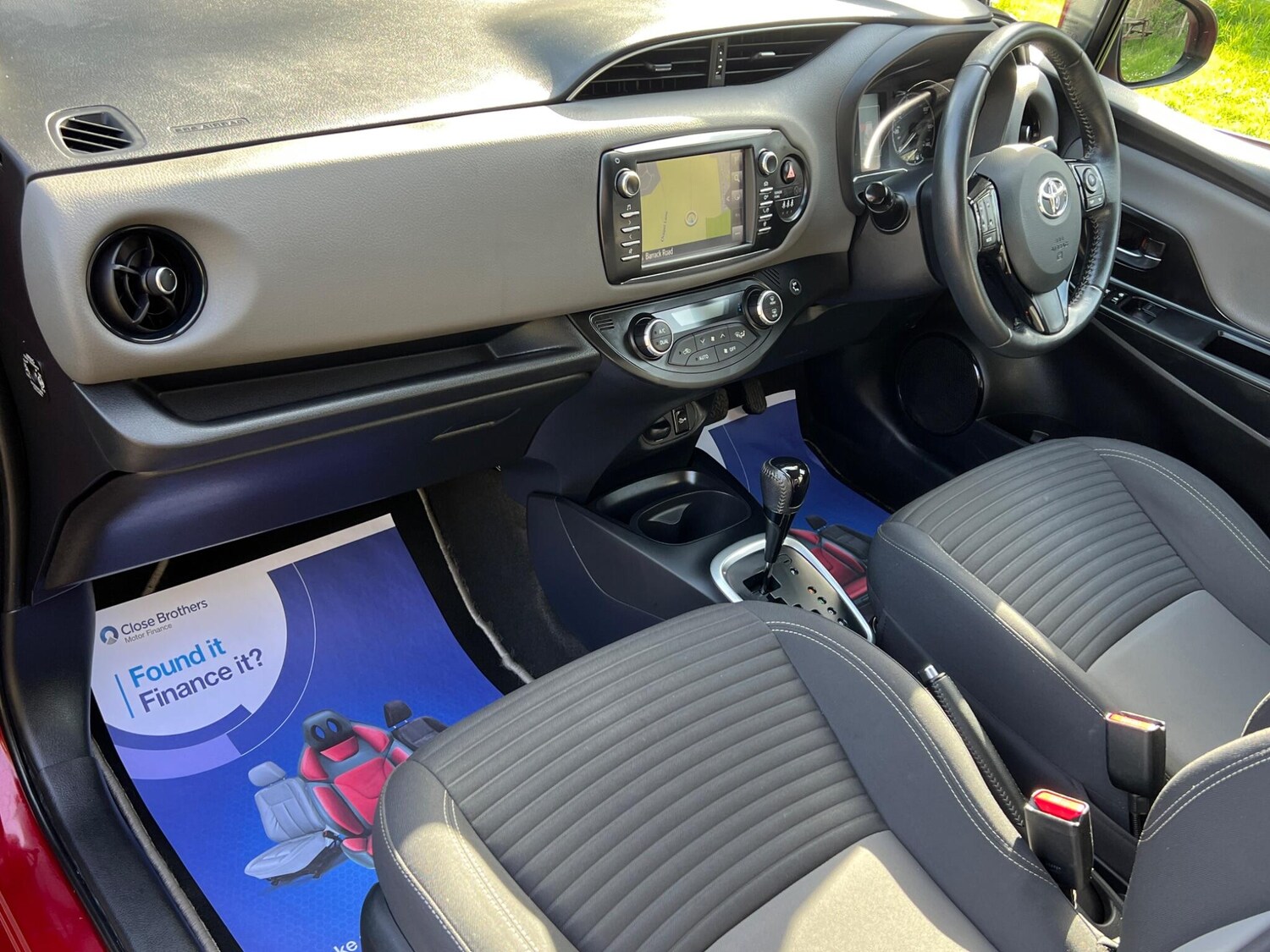 Used Toyota Yaris 2017 for sale - 78170192: Photo 7