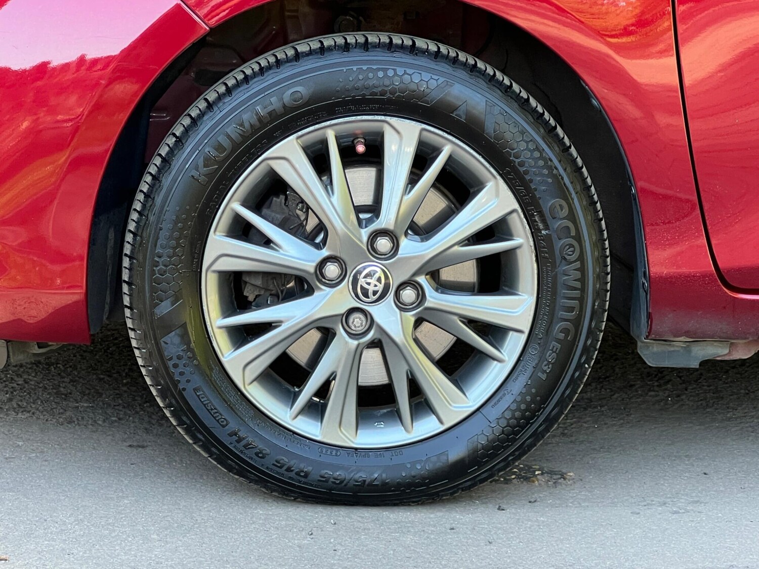 Used Toyota Yaris 2017 for sale - 78170192: Photo 8