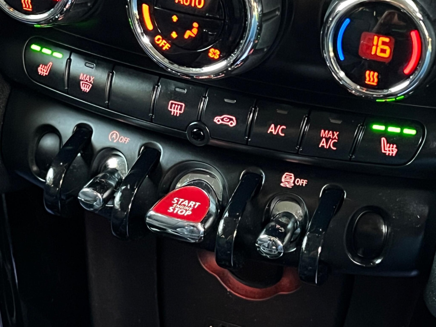 Used MINI Hatch 2017 for sale - 76953910: Photo 29