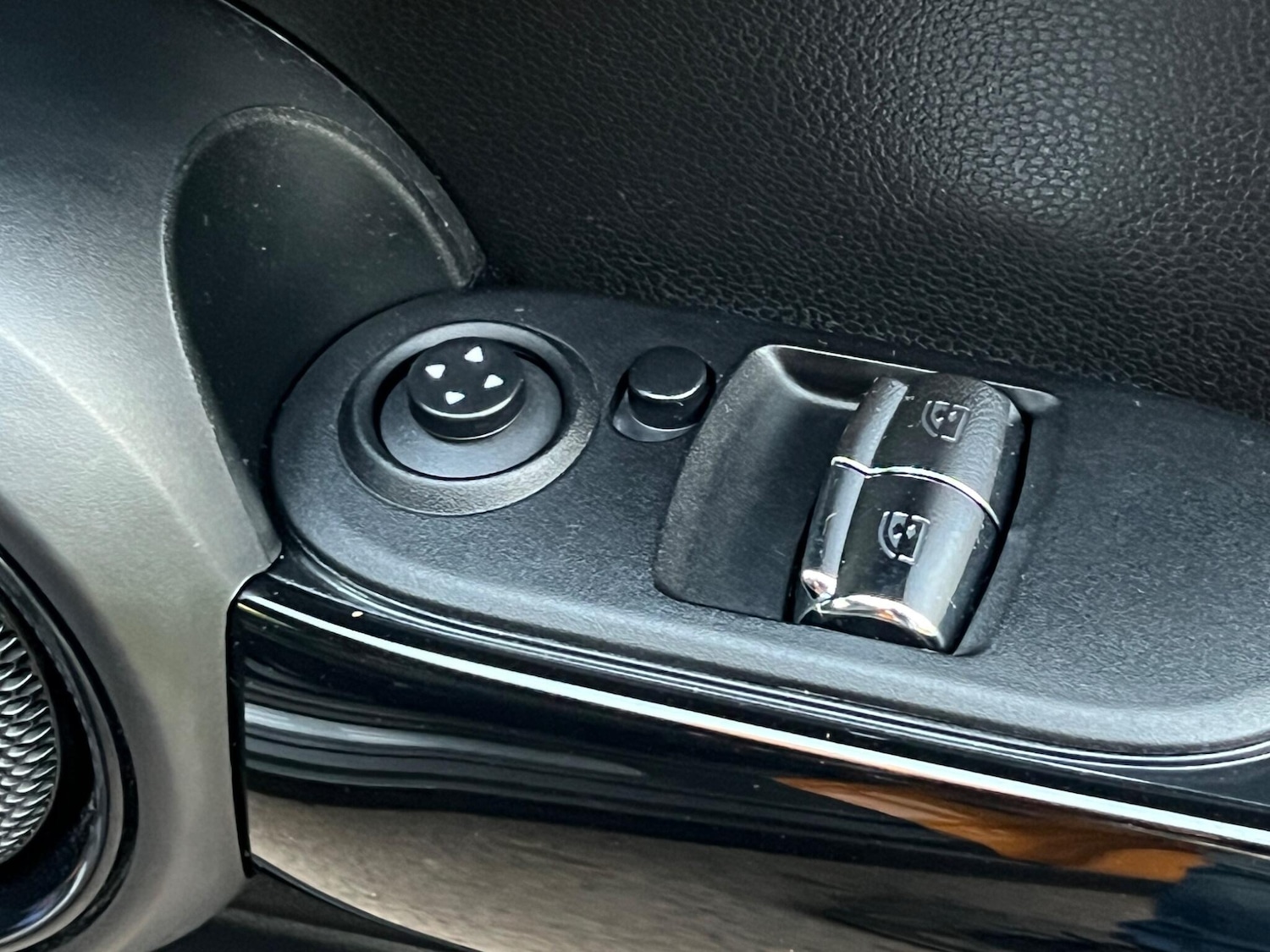 Used MINI Hatch 2017 for sale - 76953910: Photo 35