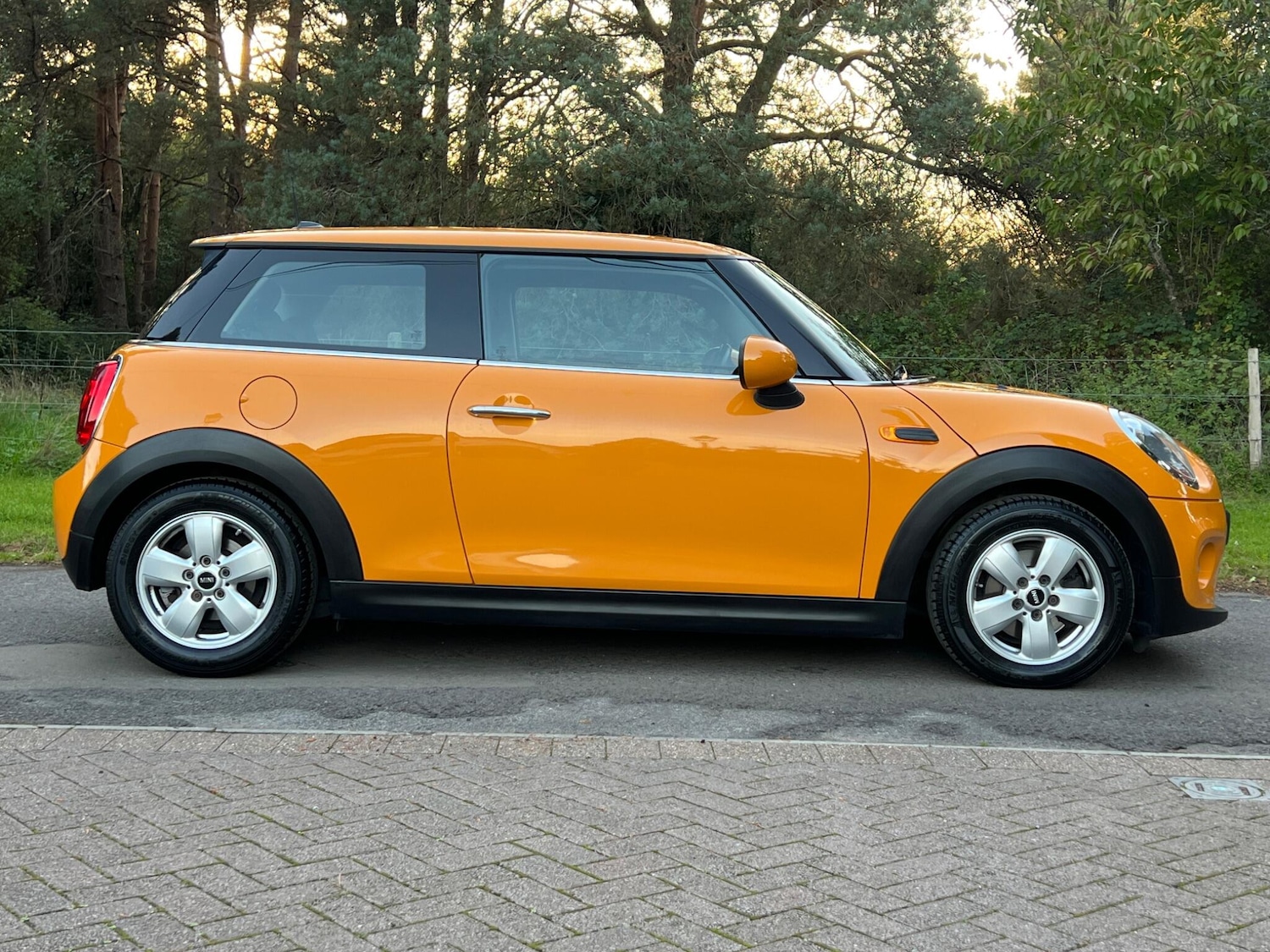 Used MINI Hatch 2017 for sale - 76953910: Photo 6