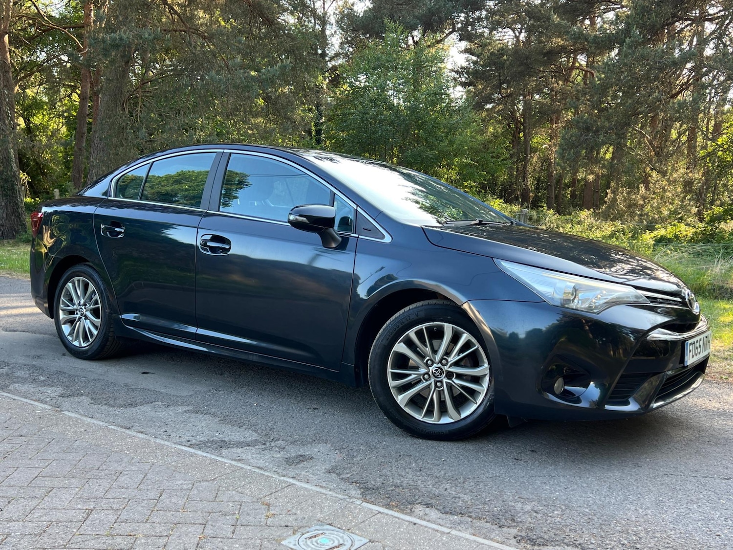 Used Toyota Avensis 2015 for sale - 76953296: Photo 15