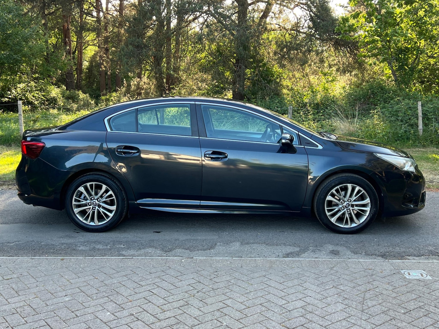 Used Toyota Avensis 2015 for sale - 76953296: Photo 19