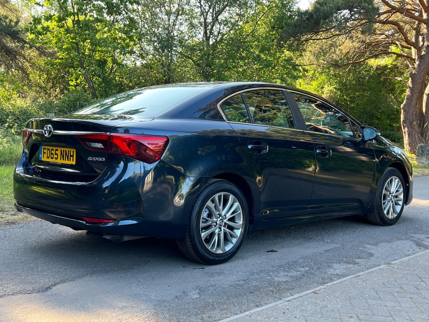 Used Toyota Avensis 2015 for sale - 76953296: Photo 20