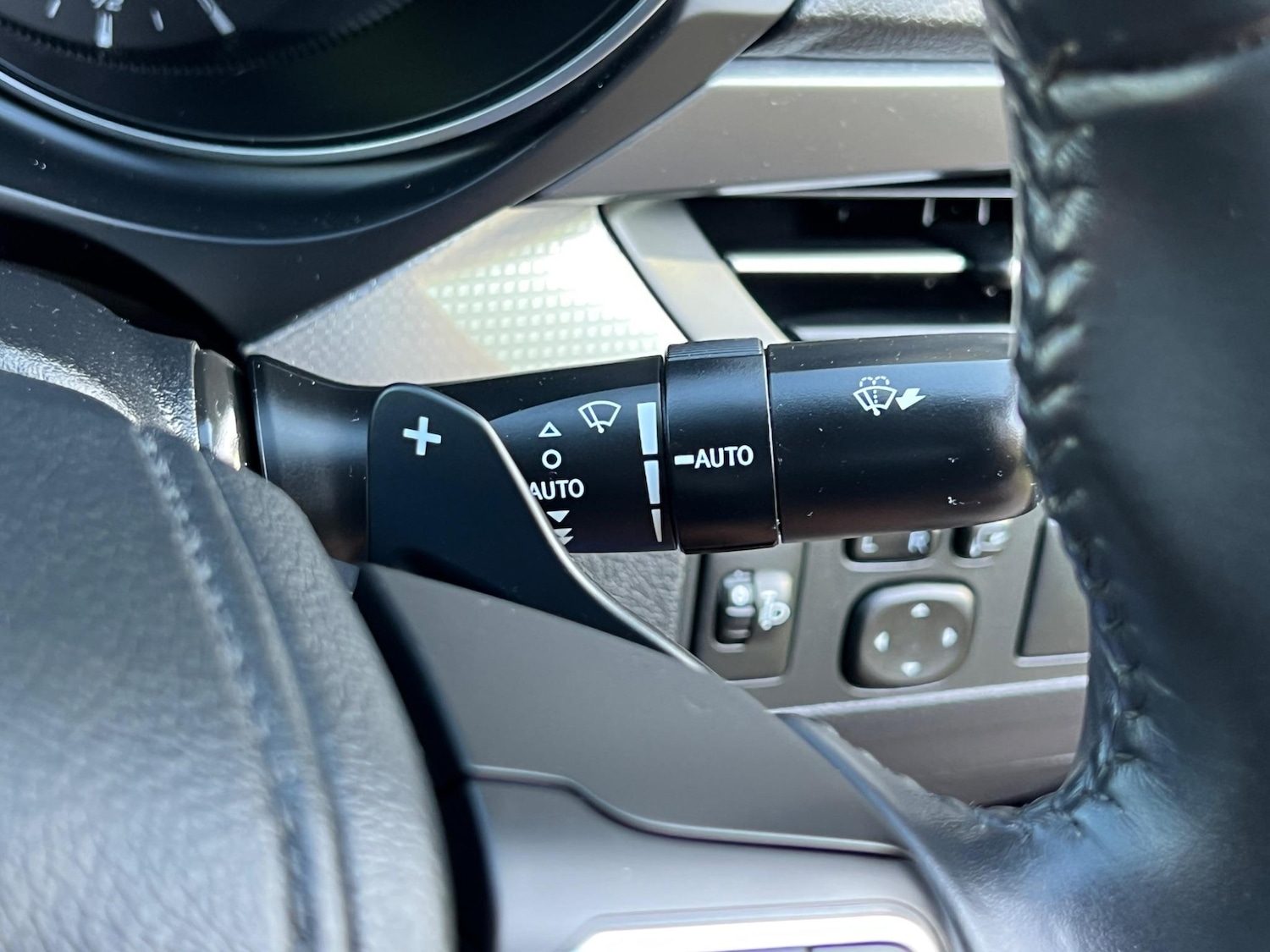 Used Toyota Avensis 2015 for sale - 76953296: Photo 29