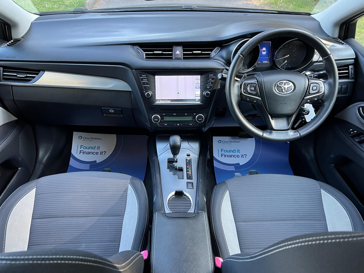 Used Toyota Avensis 2015 for sale - 76953296: Photo 41