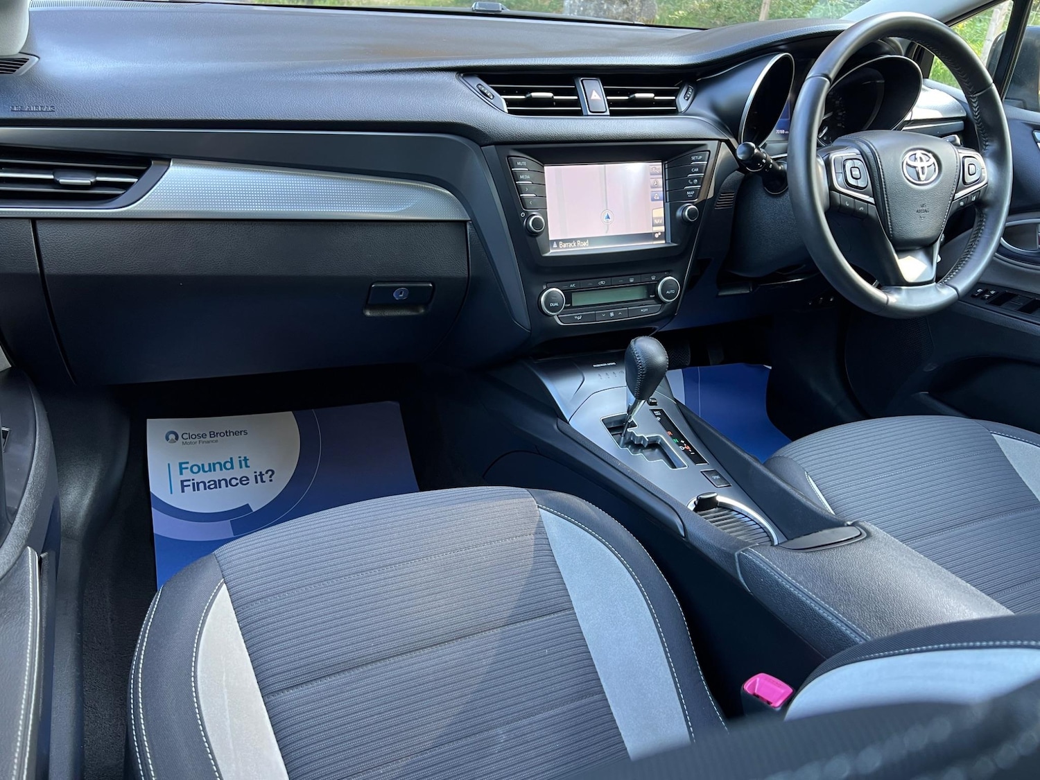 Used Toyota Avensis 2015 for sale - 76953296: Photo 42