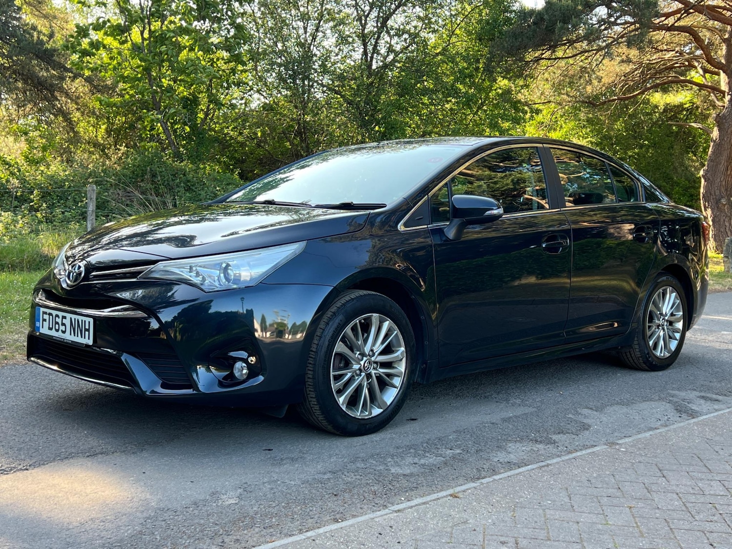 Used Toyota Avensis 2015 for sale - 76953296: Photo 45