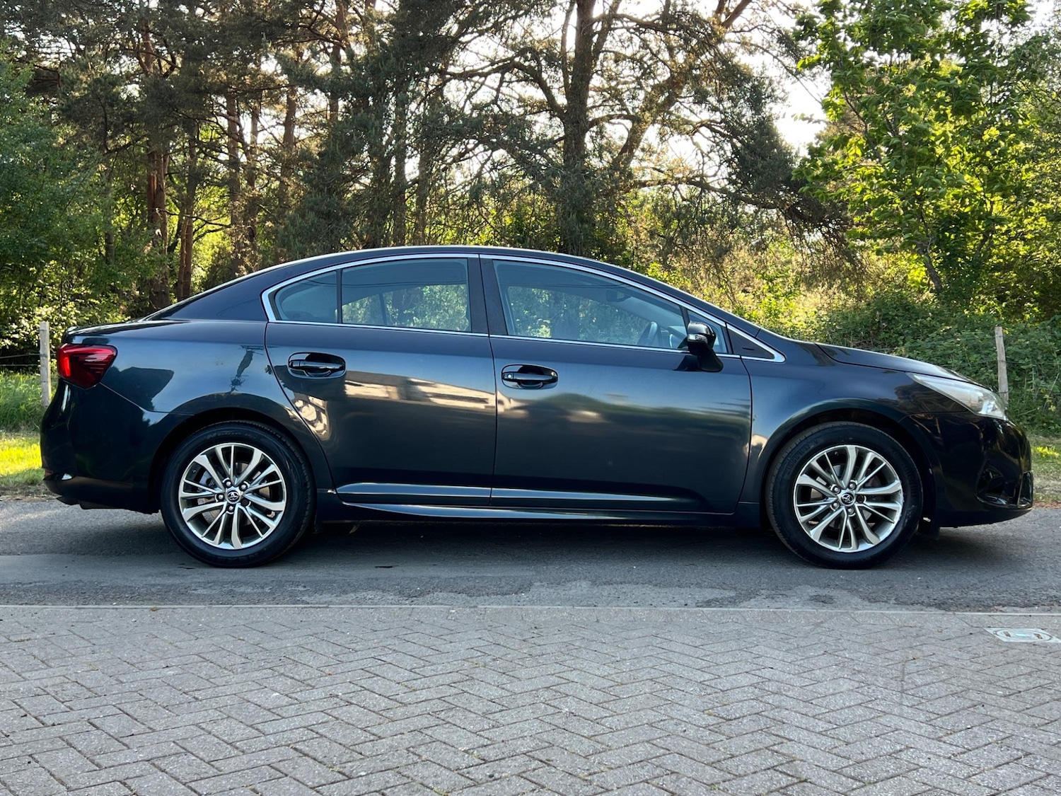 Used Toyota Avensis 2015 for sale - 76953296: Photo 6