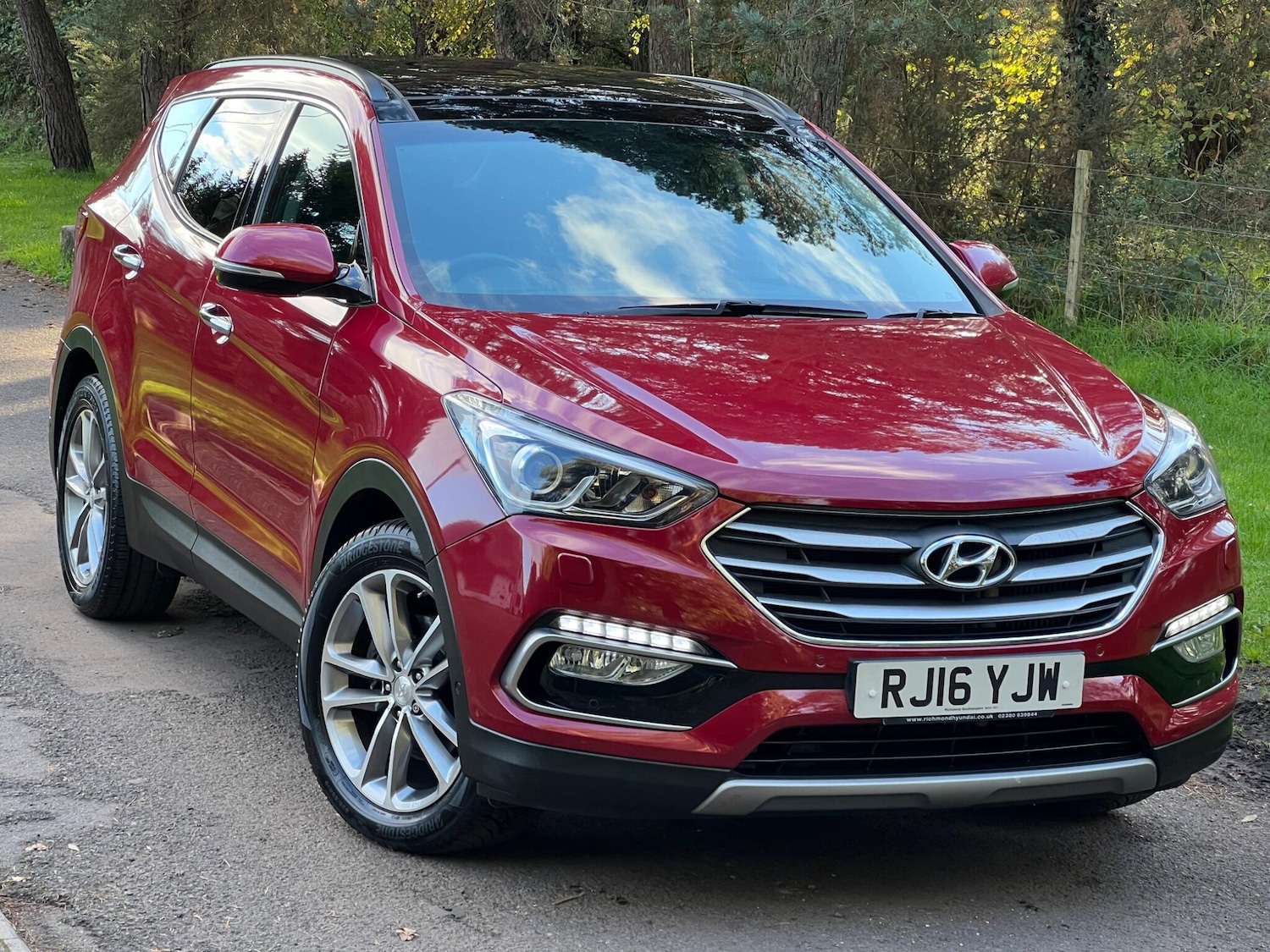 Used Hyundai Santa Fe 2016 for sale - 76953940: Photo 13