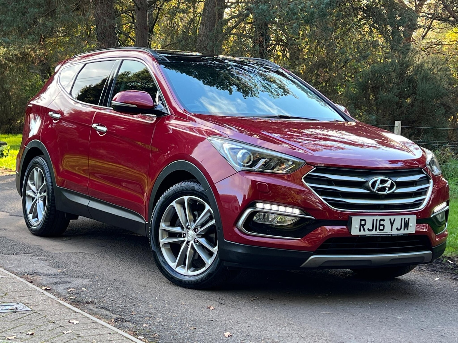 Used Hyundai Santa Fe 2016 for sale - 76953940: Photo 14