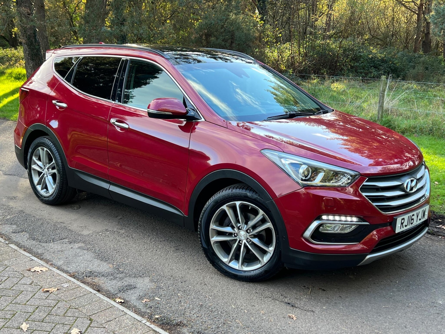 Used Hyundai Santa Fe 2016 for sale - 76953940: Photo 16