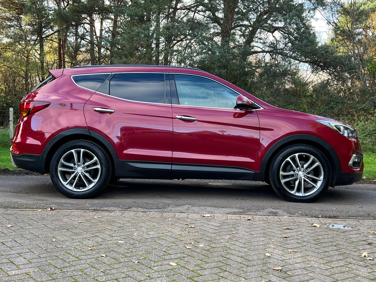 Used Hyundai Santa Fe 2016 for sale - 76953940: Photo 19