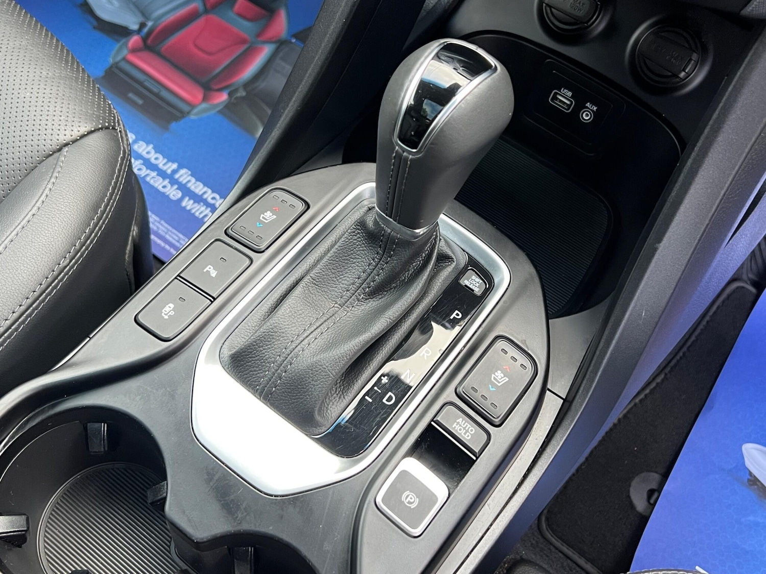 Used Hyundai Santa Fe 2016 for sale - 76953940: Photo 3