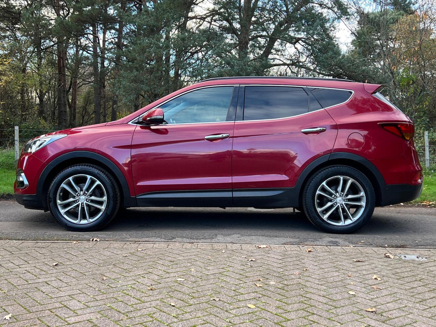 Used Hyundai Santa Fe 2016 for sale - 76953940: Photo 59