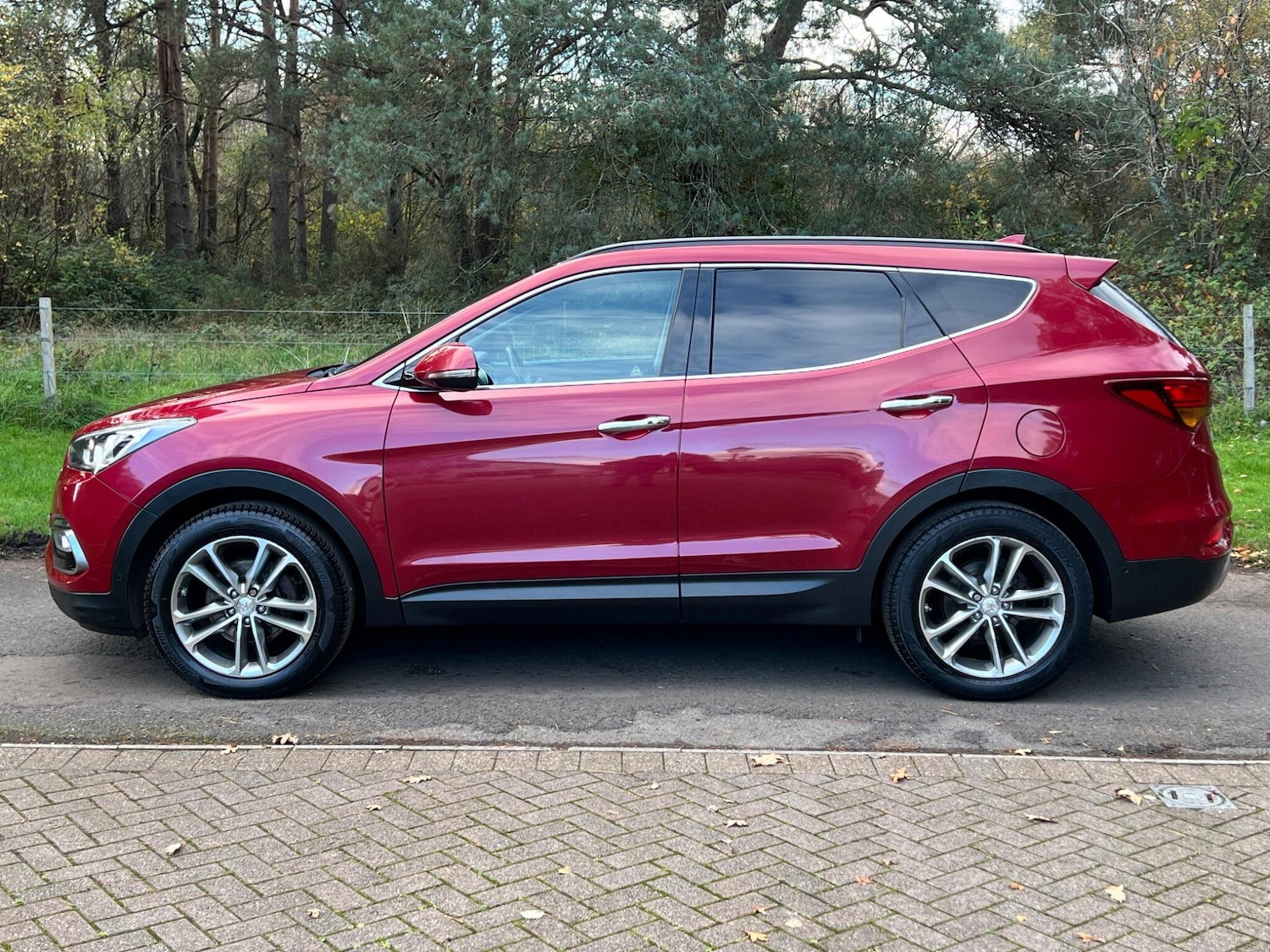 Used Hyundai Santa Fe 2016 for sale - 76953940: Photo 60