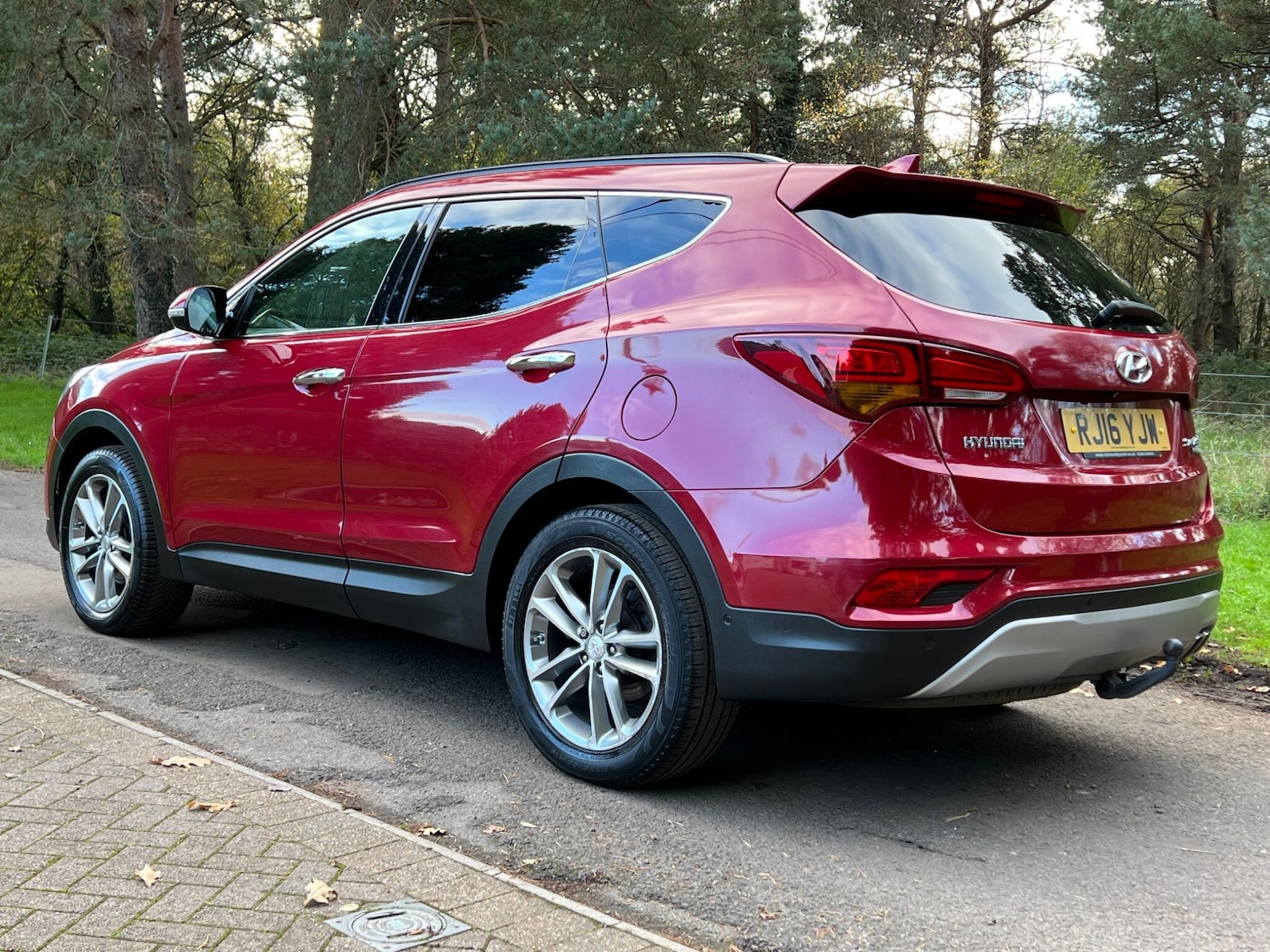 Used Hyundai Santa Fe 2016 for sale - 76953940: Photo 61