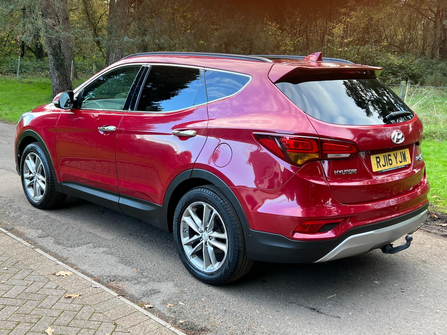 Used Hyundai Santa Fe 2016 for sale - 76953940: Photo 62