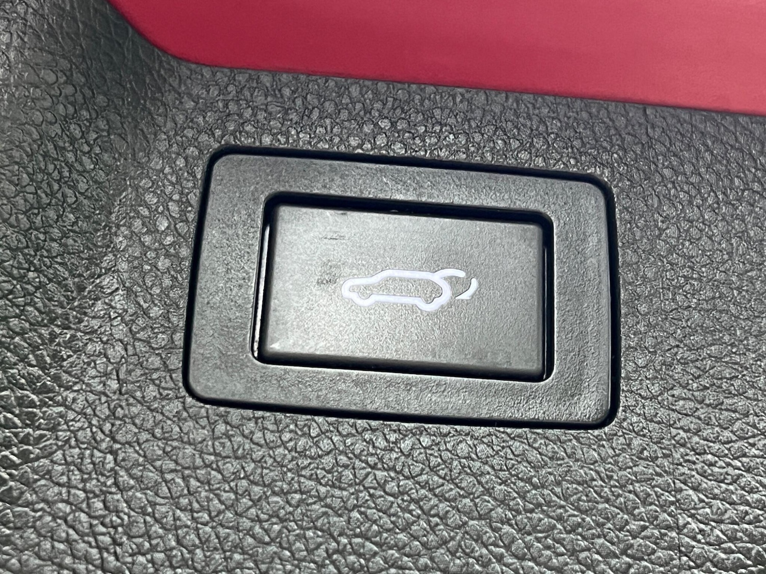 Used Hyundai Santa Fe 2016 for sale - 76953940: Photo 71