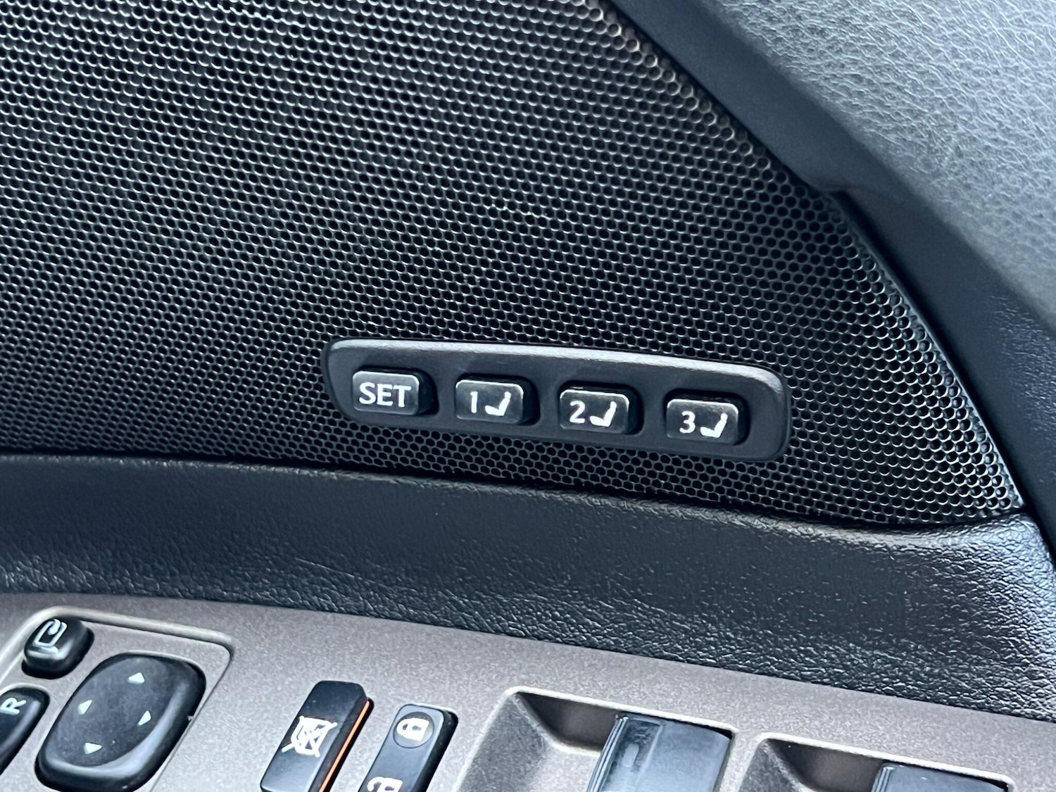 Used Lexus IS 2010 for sale - 76953917: Photo 37