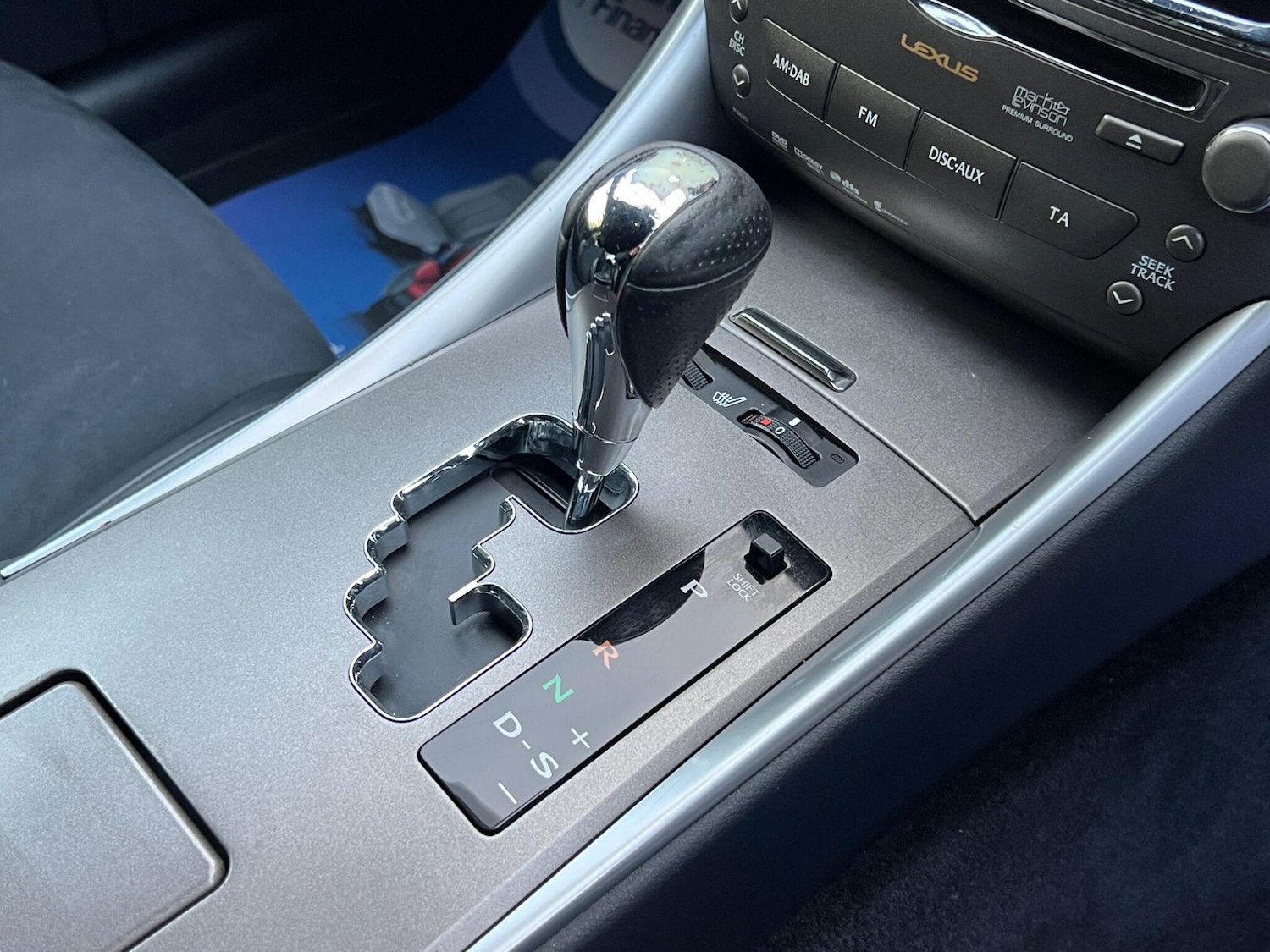 Used Lexus IS 2010 for sale - 76953917: Photo 6