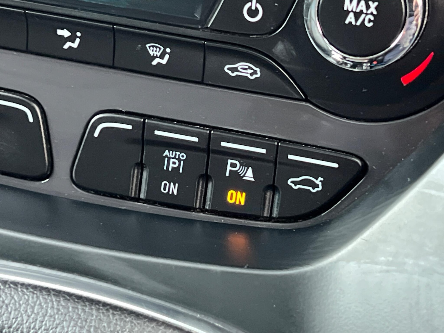 Used Ford Kuga 2014 for sale - 76952443: Photo 22