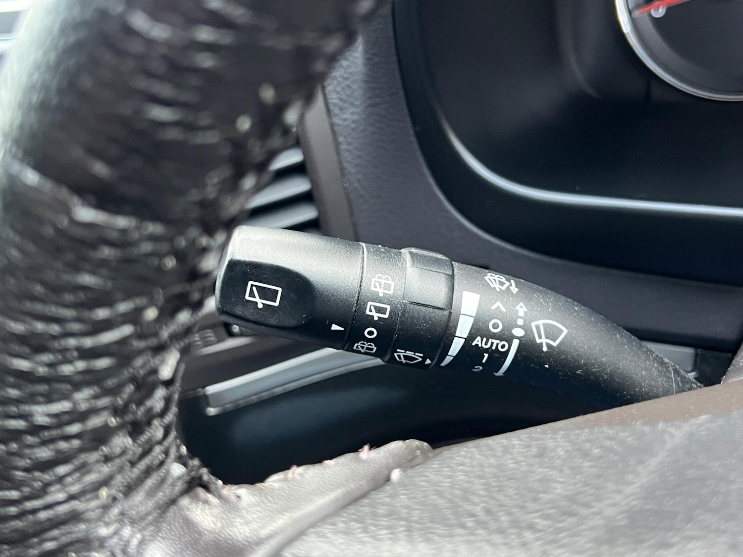 Used Hyundai Santa Fe 2012 for sale - 77020924: Photo 27