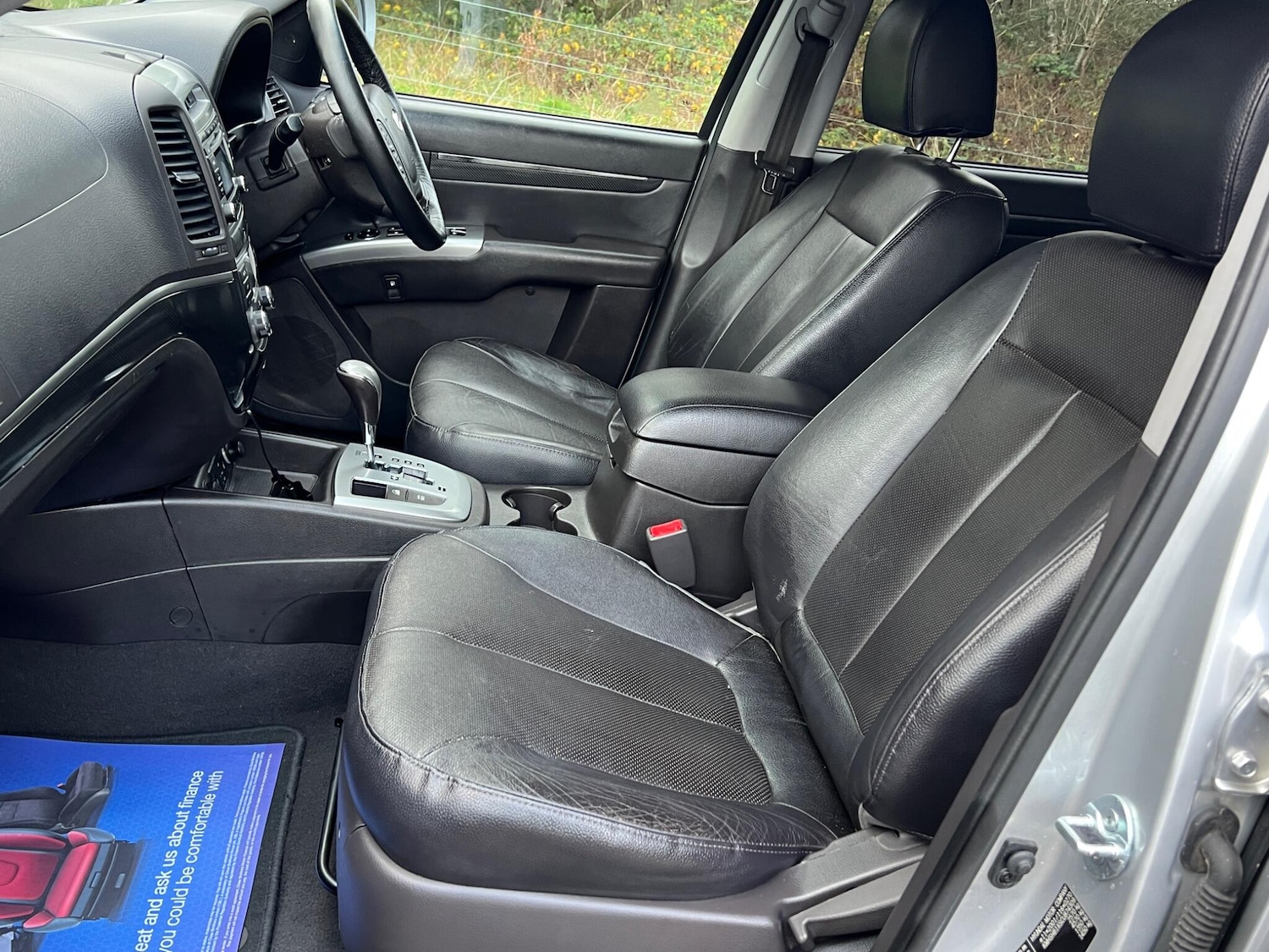 Used Hyundai Santa Fe 2012 for sale - 77020924: Photo 44