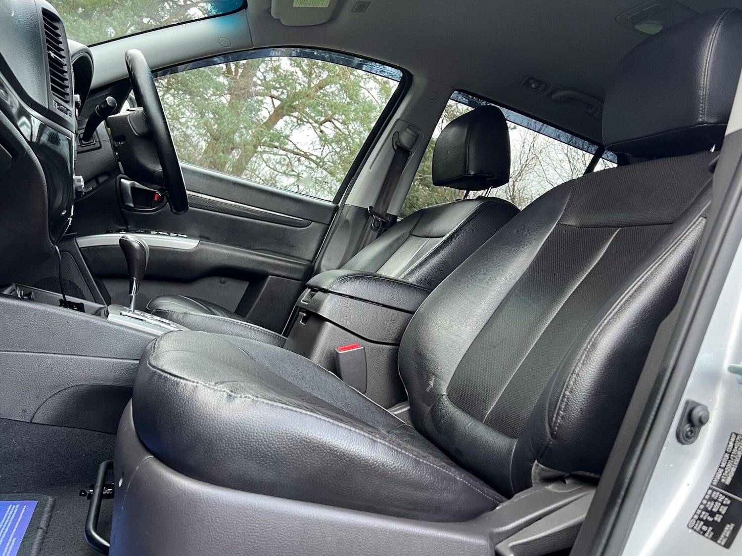 Used Hyundai Santa Fe 2012 for sale - 77020924: Photo 45