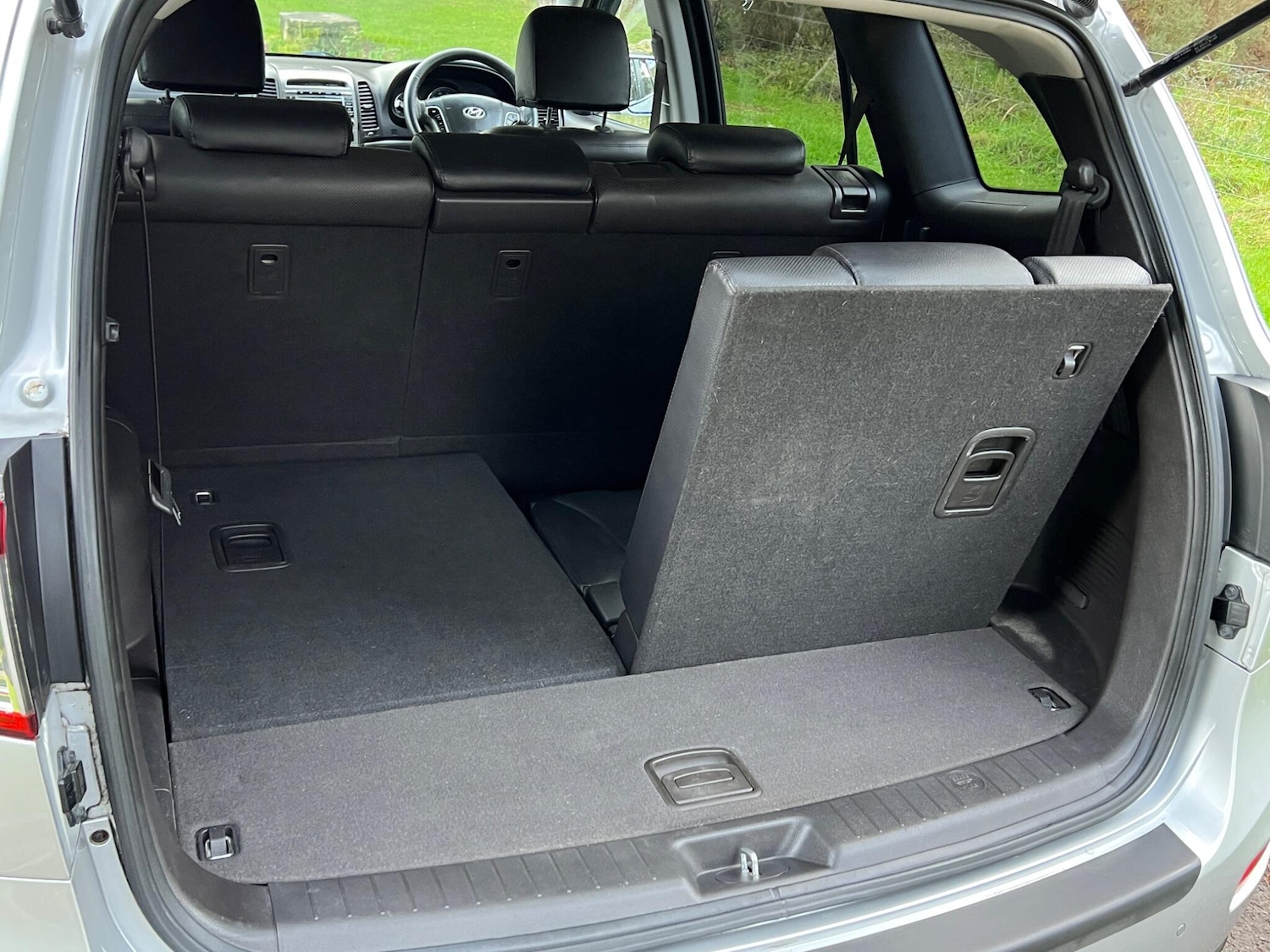 Used Hyundai Santa Fe 2012 for sale - 77020924: Photo 55