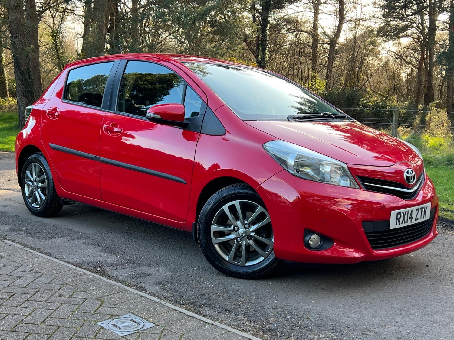 Used Toyota Yaris 2014 for sale - 77892318: Photo 15