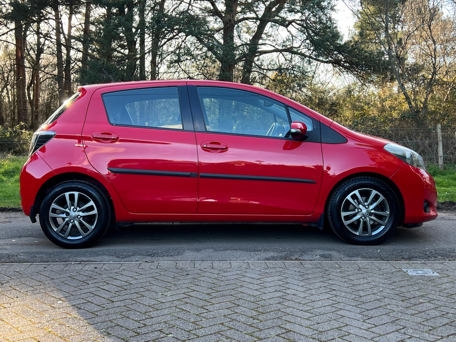 Used Toyota Yaris 2014 for sale - 77892318: Photo 19