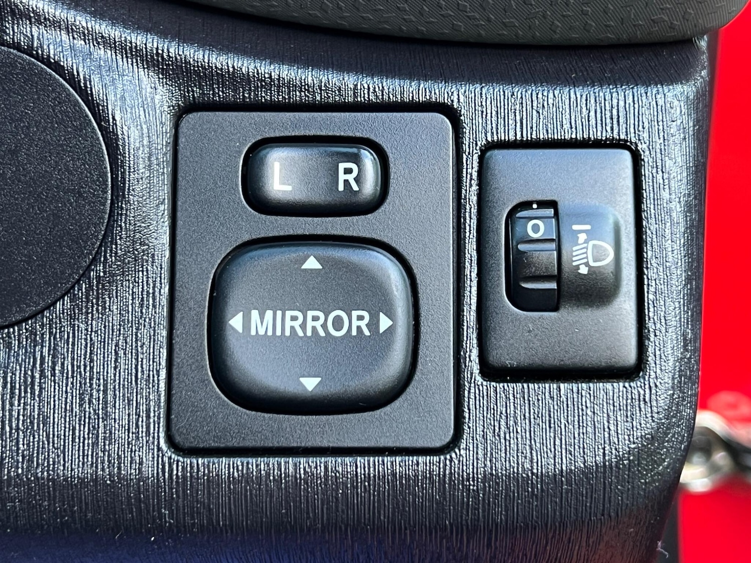 Used Toyota Yaris 2014 for sale - 77892318: Photo 31