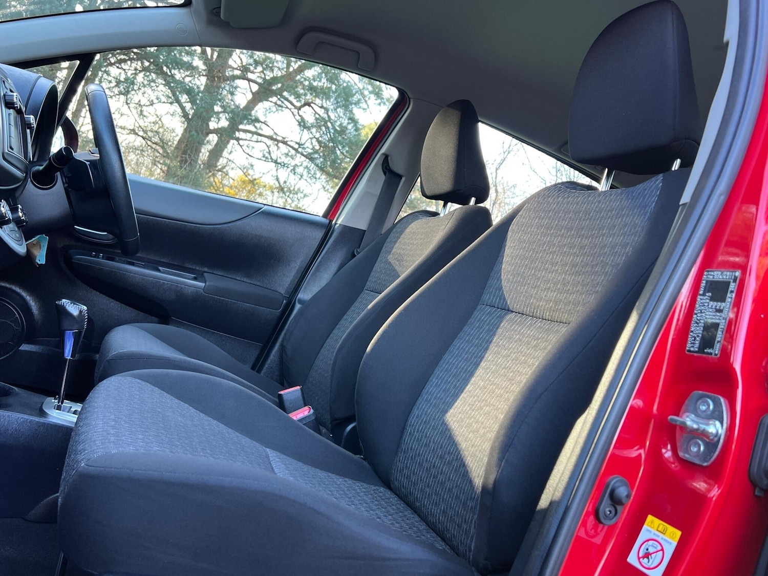 Used Toyota Yaris 2014 for sale - 77892318: Photo 47