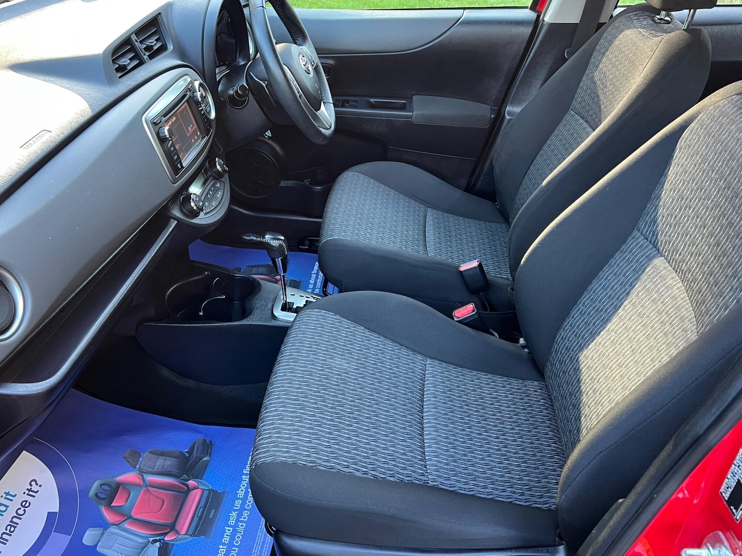 Used Toyota Yaris 2014 for sale - 77892318: Photo 49