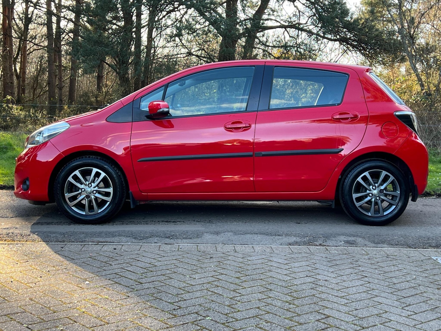 Used Toyota Yaris 2014 for sale - 77892318: Photo 52