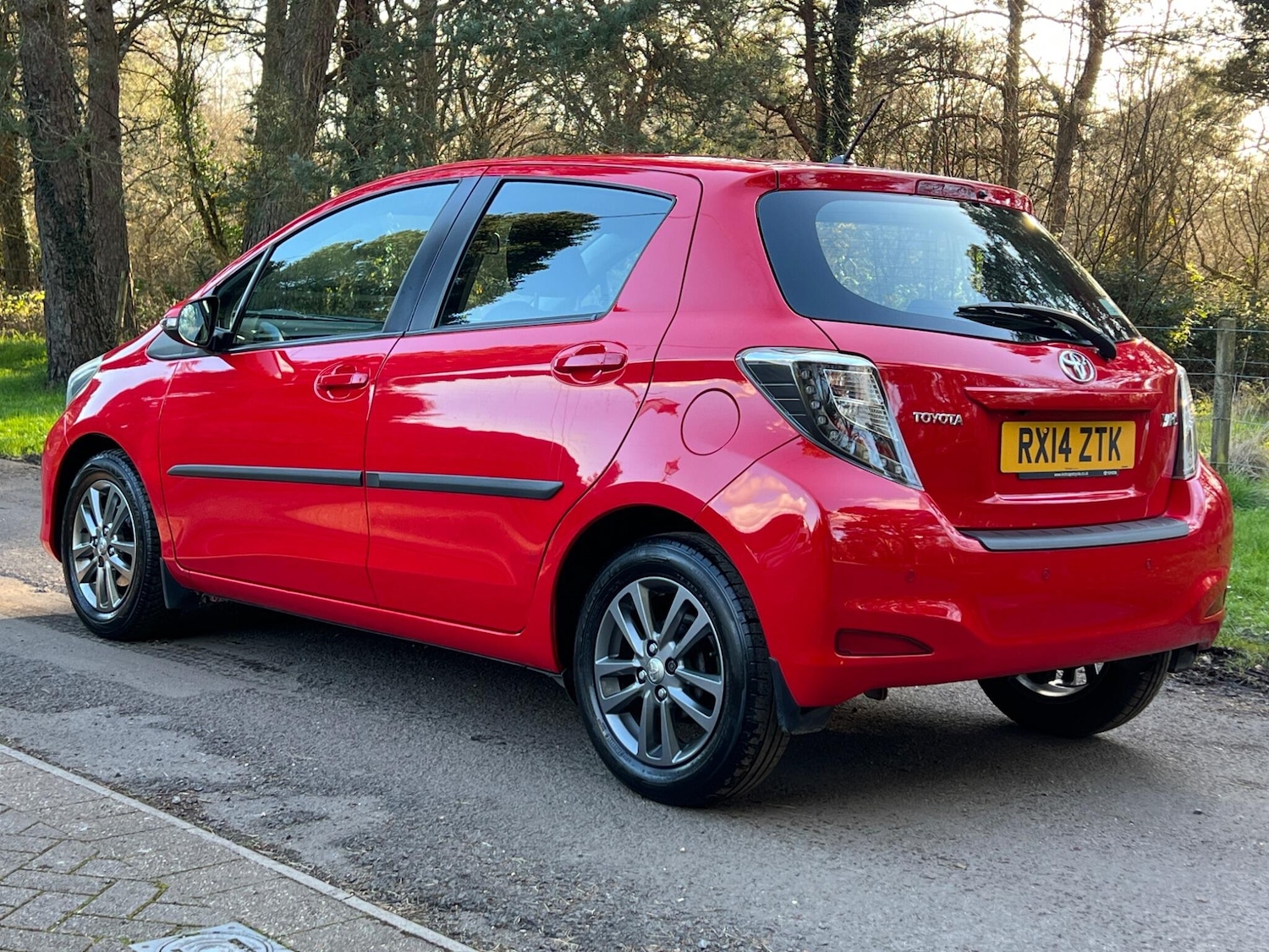 Used Toyota Yaris 2014 for sale - 77892318: Photo 54