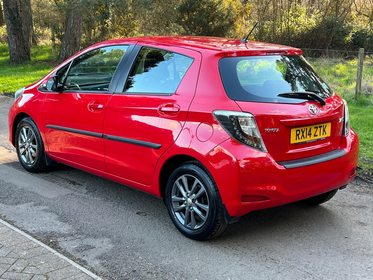 Used Toyota Yaris 2014 for sale - 77892318: Photo 55