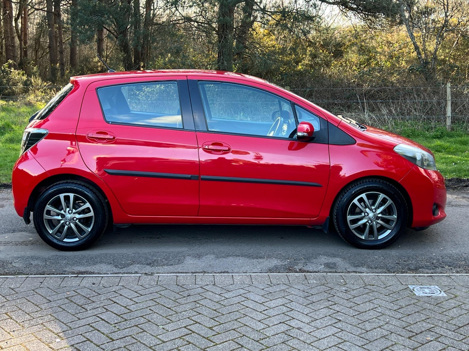 Used Toyota Yaris 2014 for sale - 77892318: Photo 6