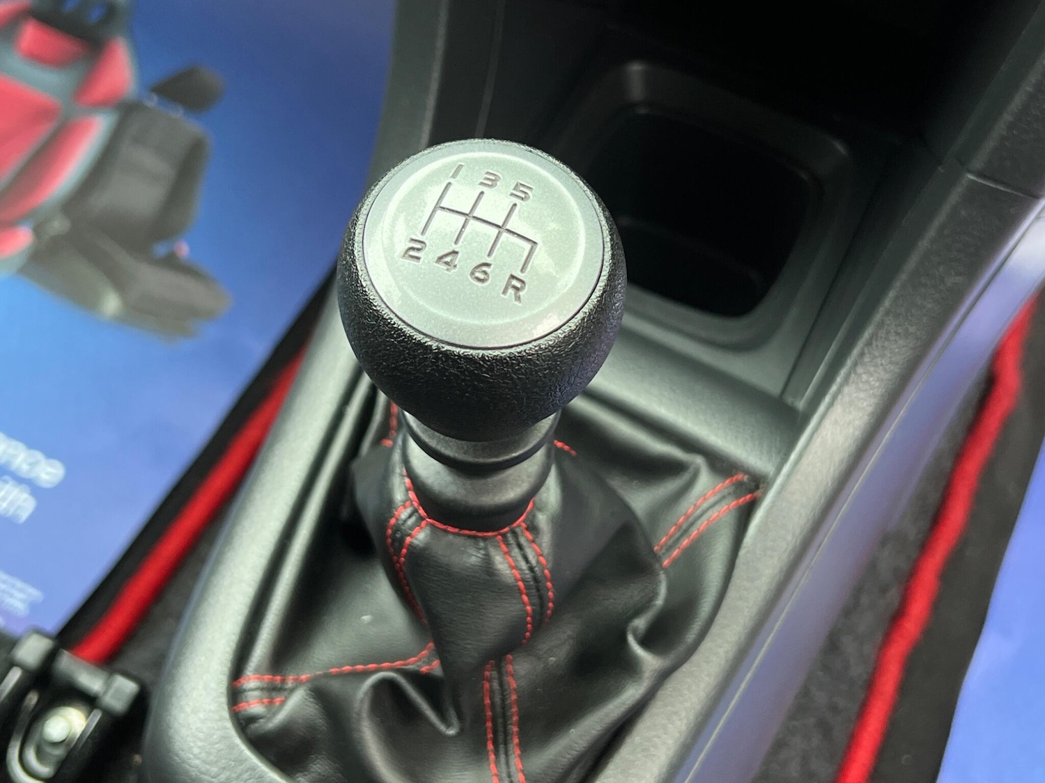 Used Suzuki Swift 2012 for sale - 77330791: Photo 3