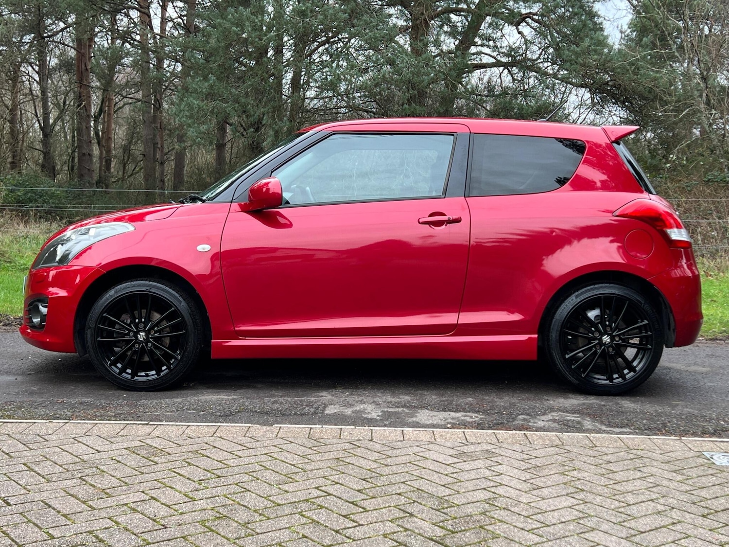 Used Suzuki Swift 2012 for sale - 77330791: Photo 40