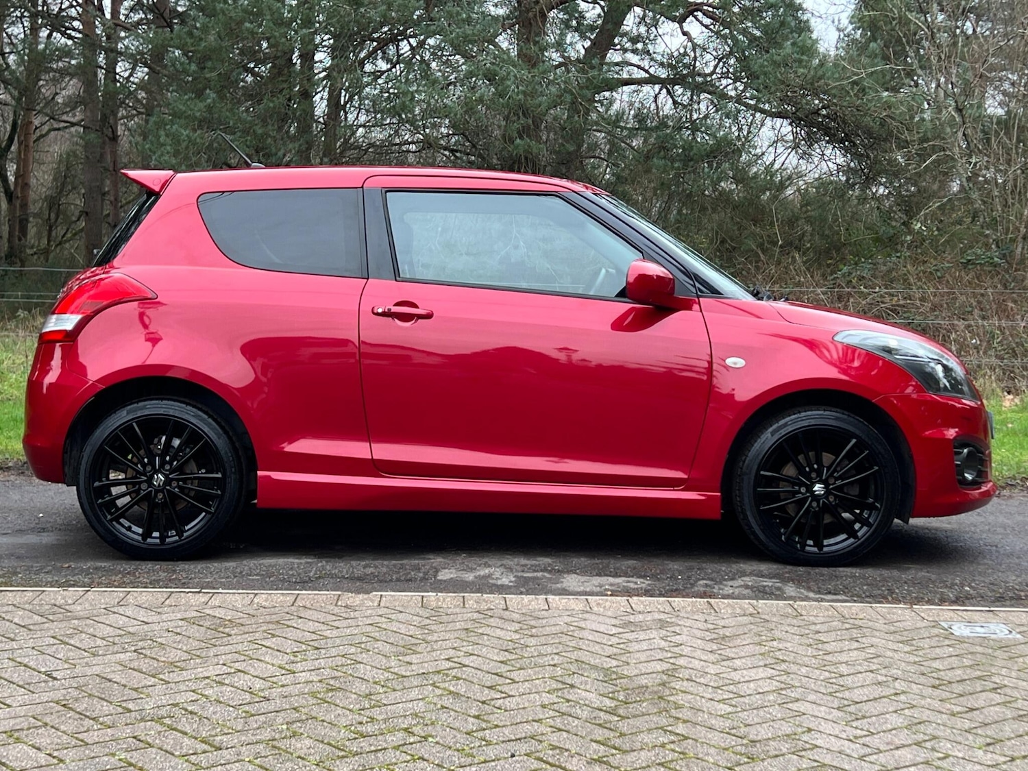 Used Suzuki Swift 2012 for sale - 77330791: Photo 6